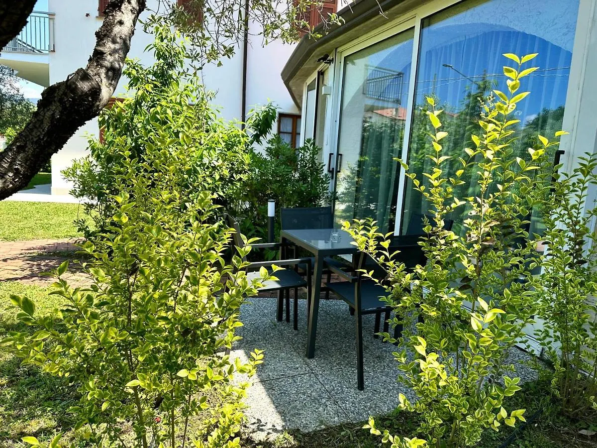 Abitatt Aparthotel Fosdinovo 0*,