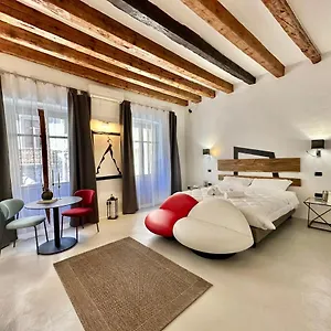 C&o Savoia Deluxe , Cagliari Italy