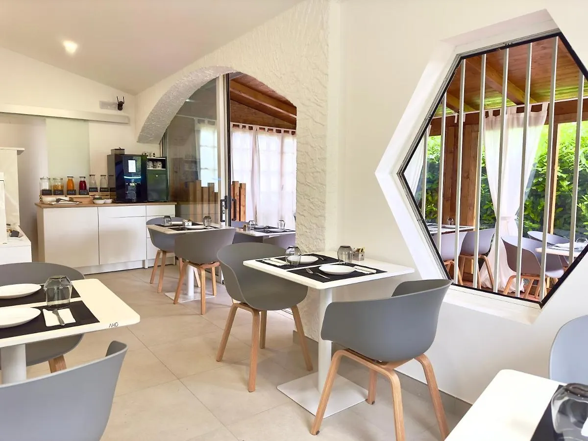 Abitatt Aparthotel Fosdinovo 0*,  Italy